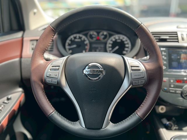 NISSAN日產 TIIDA  第11張相片