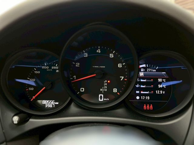 PORSCHE保時捷 MACAN  第5張相片