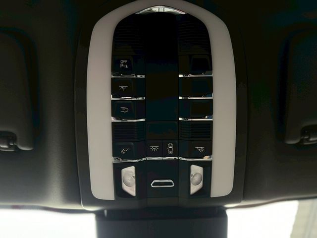 PORSCHE保時捷 MACAN  第10張相片