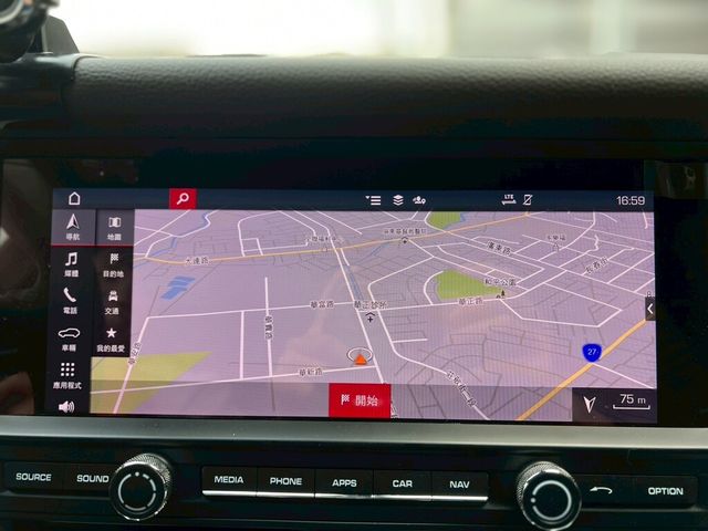 PORSCHE保時捷 MACAN  第13張相片