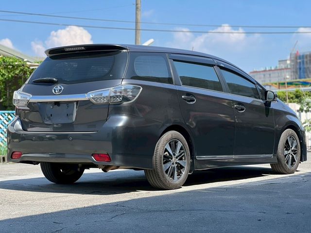 TOYOTA豐田 WISH  第2張相片