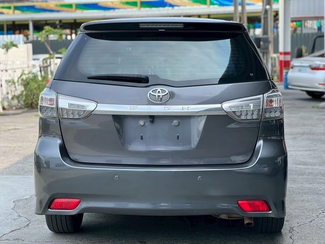TOYOTA豐田 WISH  第4張相片