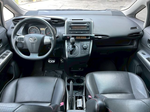 TOYOTA豐田 WISH  第7張相片
