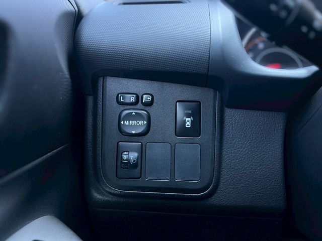 TOYOTA豐田 WISH  第12張相片