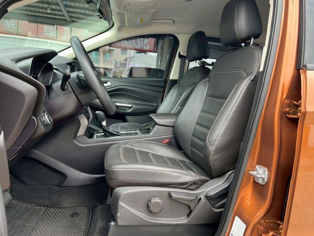 FORD福特 KUGA  第13張相片