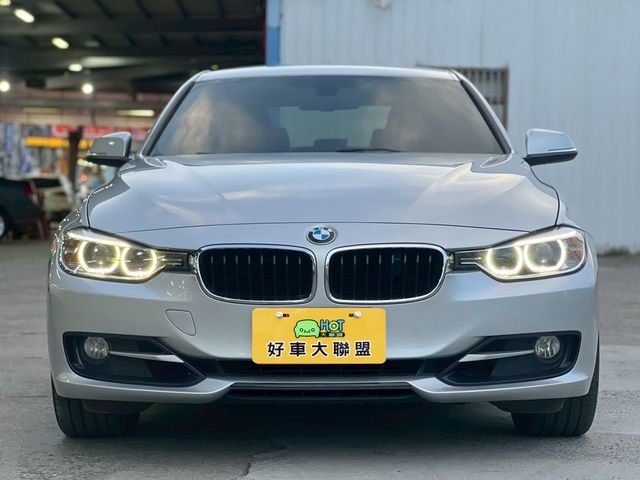 BMW寶馬 320I M SPORT  第3張相片