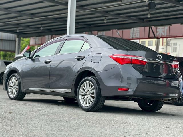 TOYOTA豐田 ALTIS  第7張相片