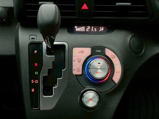 TOYOTA豐田 SIENTA  第10張相片
