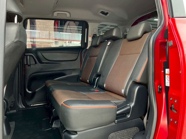TOYOTA豐田 SIENTA  第17張相片