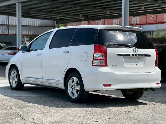 TOYOTA豐田 WISH  第7張相片