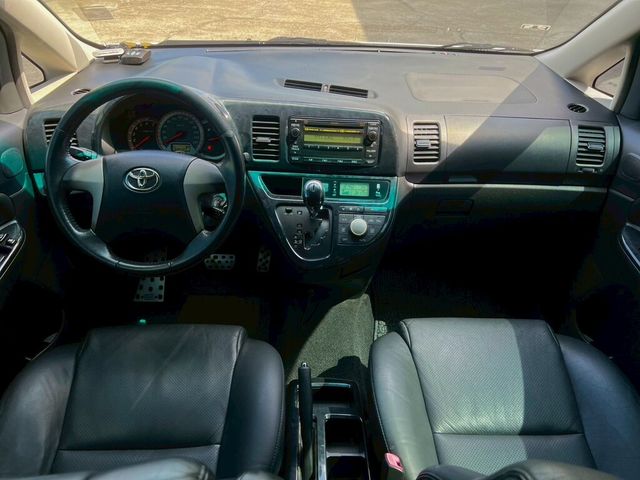 TOYOTA豐田 WISH  第8張相片