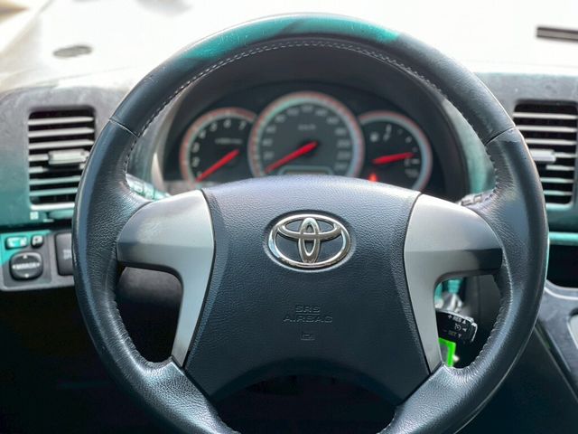 TOYOTA豐田 WISH  第9張相片