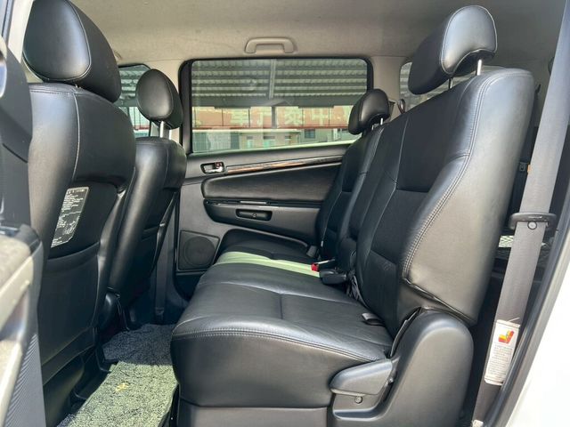 TOYOTA豐田 WISH  第16張相片