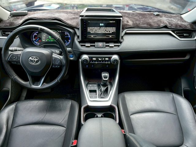 TOYOTA豐田 RAV4  第9張相片