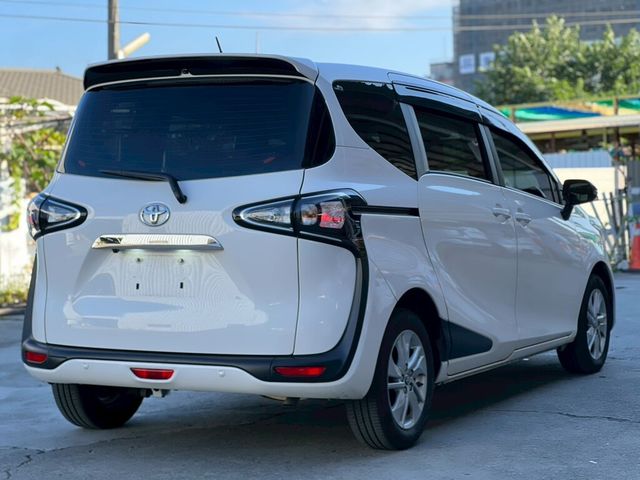 TOYOTA豐田 SIENTA  第2張相片