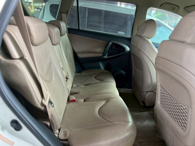 TOYOTA豐田 RAV4  第6張相片