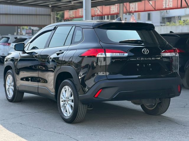 TOYOTA豐田 COROLLA CROSS  第8張相片
