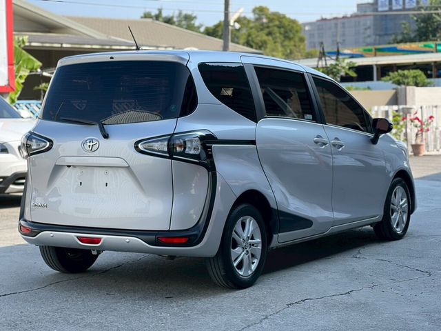 TOYOTA豐田 SIENTA  第2張相片
