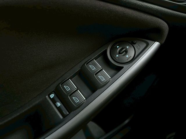 FORD福特 FOCUS  第14張相片