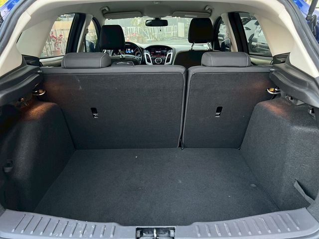 FORD福特 FOCUS  第17張相片