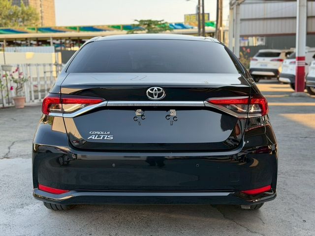 TOYOTA豐田 ALTIS  第4張相片
