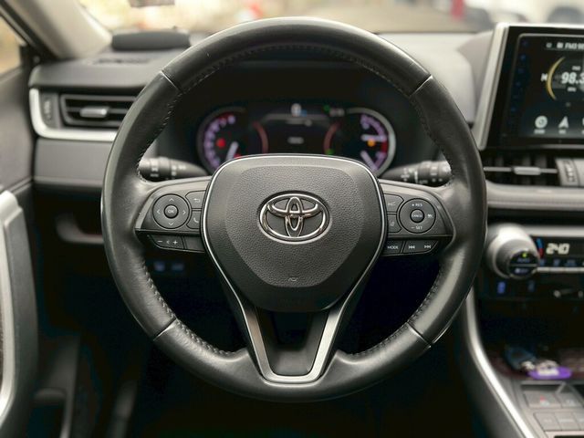 TOYOTA豐田 RAV4  第10張相片