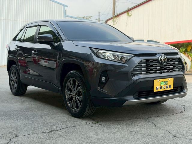 TOYOTA豐田 RAV4  第3張相片