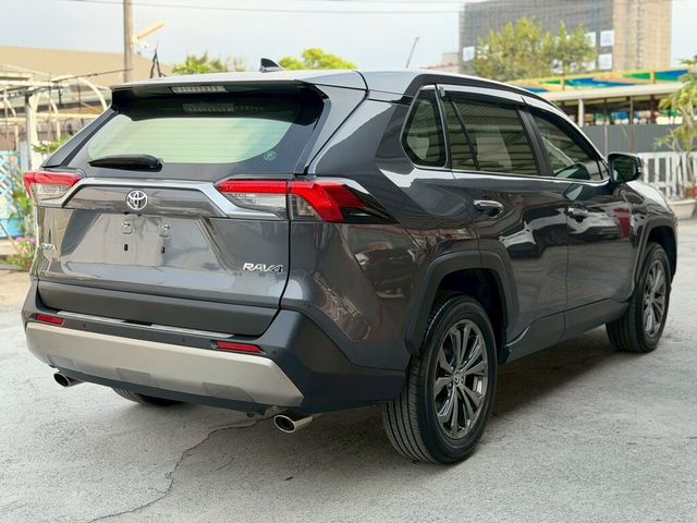 TOYOTA豐田 RAV4  第4張相片