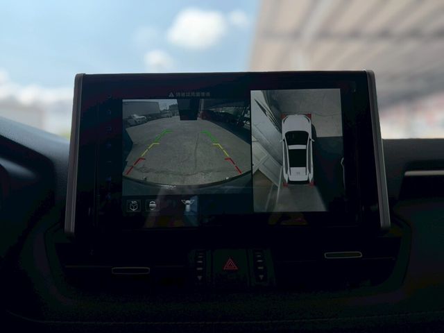 TOYOTA豐田 RAV4  第11張相片