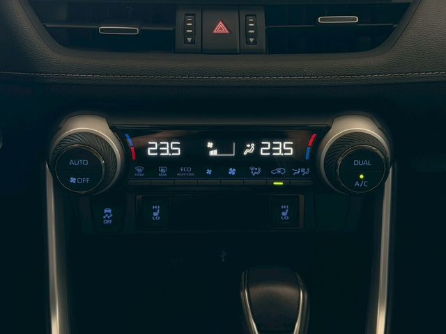 TOYOTA豐田 RAV4  第12張相片