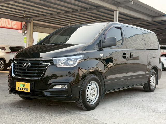 HYUNDAI現代 STAREX  第1張相片