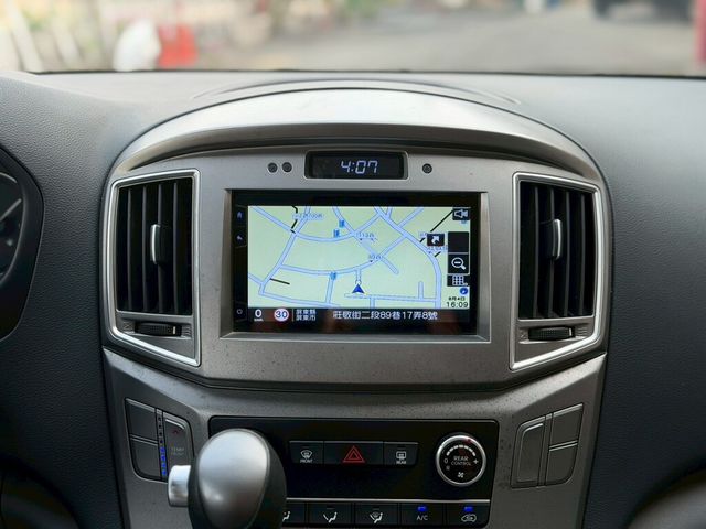 HYUNDAI現代 STAREX  第10張相片