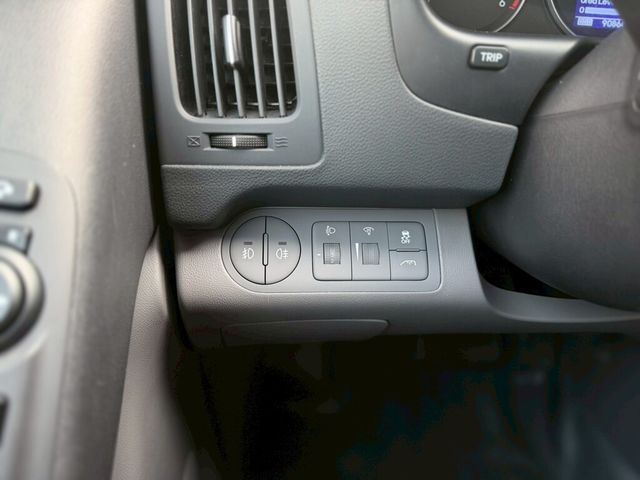 HYUNDAI現代 STAREX  第12張相片