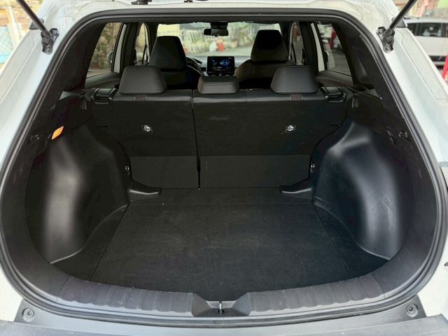 TOYOTA豐田 COROLLA CROSS  第19張相片