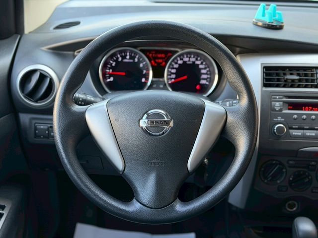 NISSAN日產 LIVINA  第8張相片