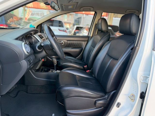 NISSAN日產 LIVINA  第13張相片