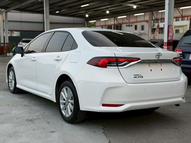 TOYOTA豐田 ALTIS  第6張相片