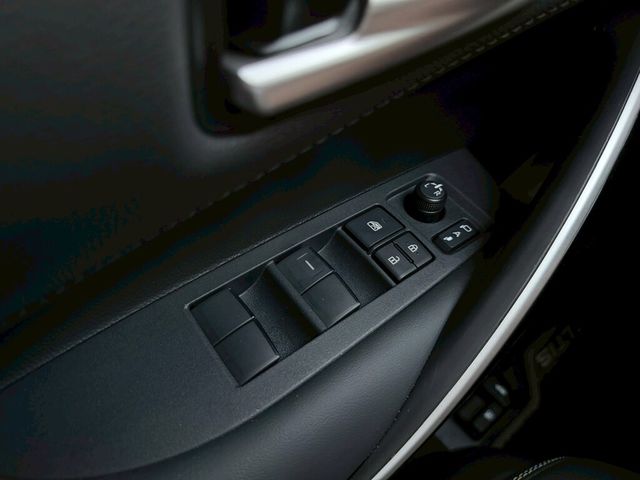 TOYOTA豐田 ALTIS  第14張相片