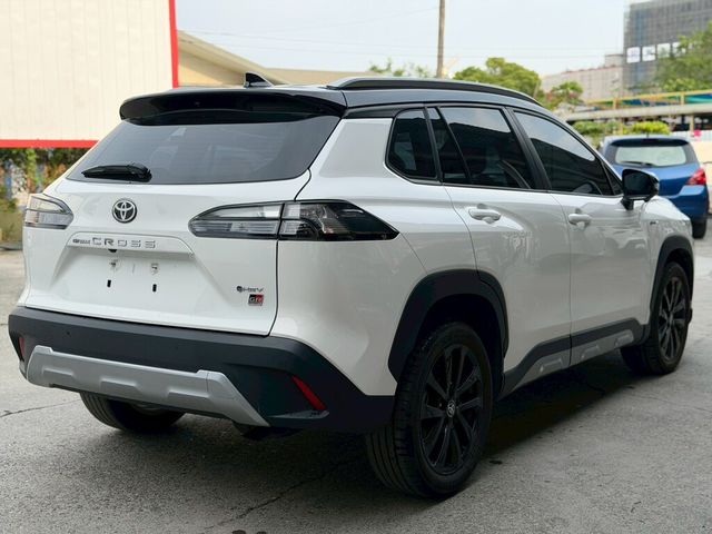TOYOTA豐田 COROLLA CROSS HYBRID  第4張相片