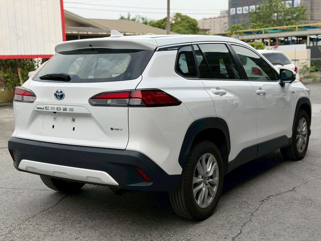 TOYOTA豐田 COROLLA CROSS HYBRID  第4張相片
