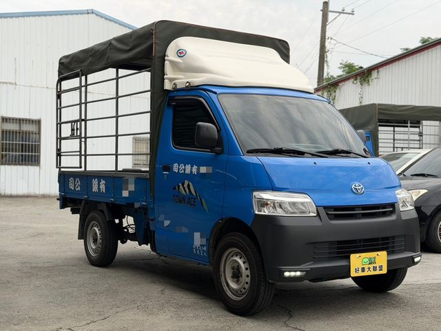 TOYOTA豐田 TOWN ACE  第3張相片