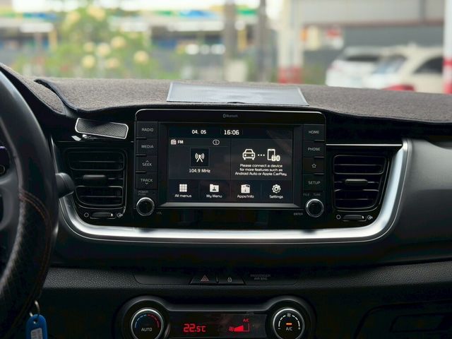 KIA起亞 STONIC  第10張相片