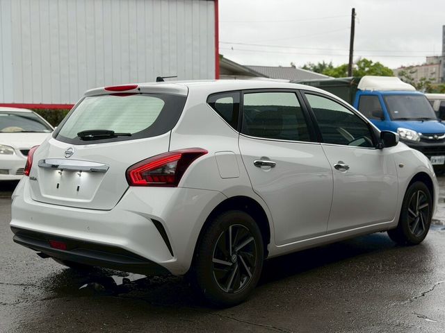 NISSAN日產 TIIDA  第4張相片