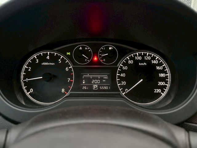 NISSAN日產 TIIDA  第9張相片