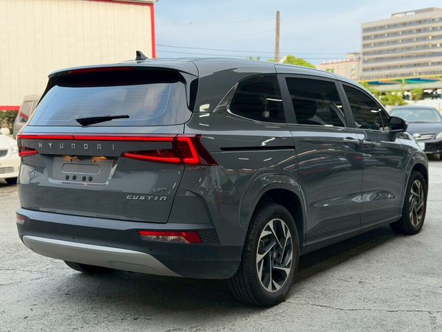 HYUNDAI現代 CUSTIN  第4張相片