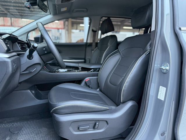 HYUNDAI現代 CUSTIN  第15張相片