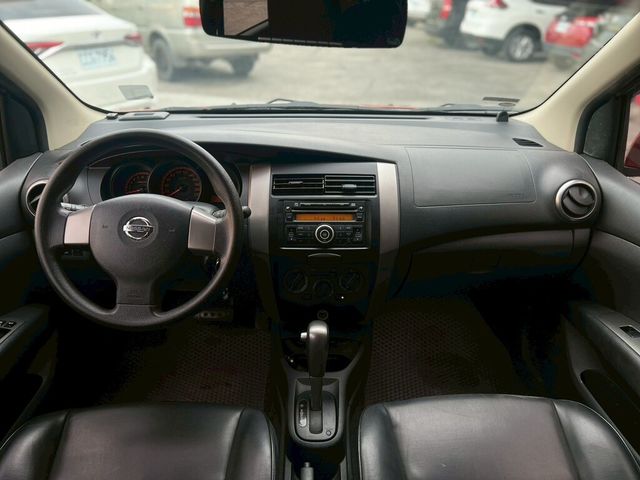 NISSAN日產 LIVINA  第7張相片