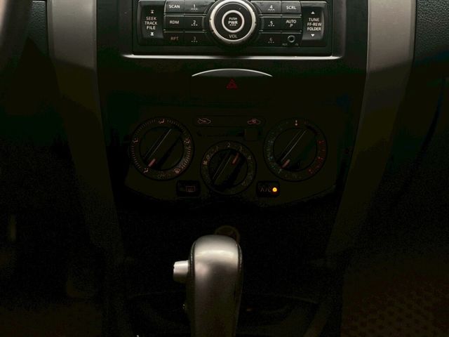 NISSAN日產 LIVINA  第10張相片