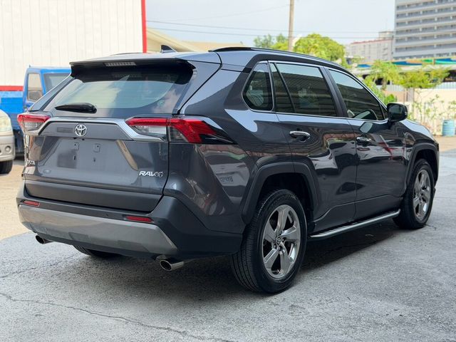 TOYOTA豐田 RAV4  第4張相片