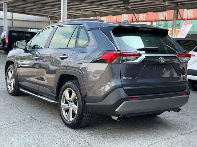 TOYOTA豐田 RAV4  第6張相片